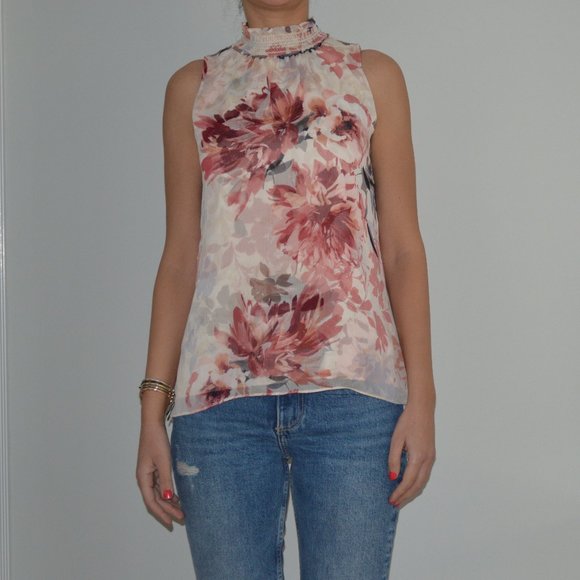 White House Black Market Floral casual Top (size: XS) - Picture 5 of 7